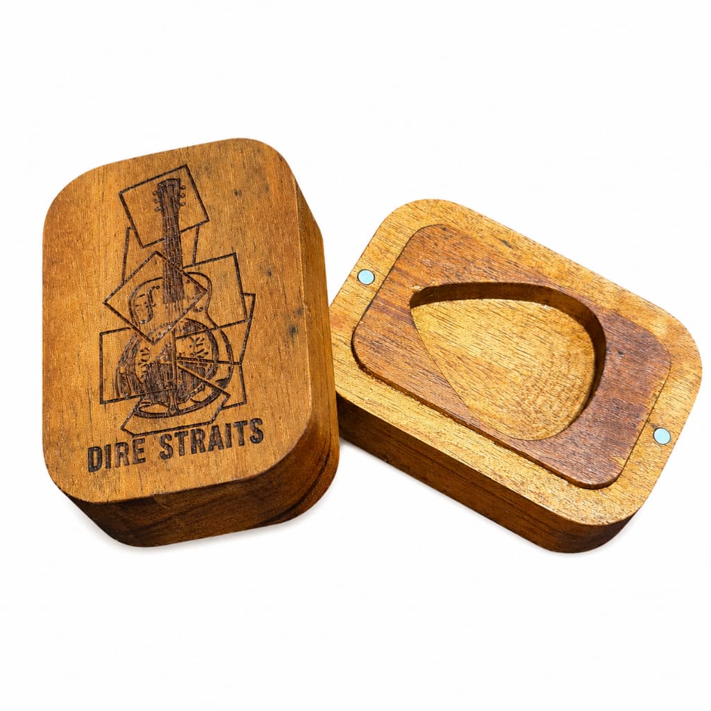Porta Palheta DIRE STRAITS Madeira com Gravação a Laser | Caixa para Palhetas Guitarra Rock