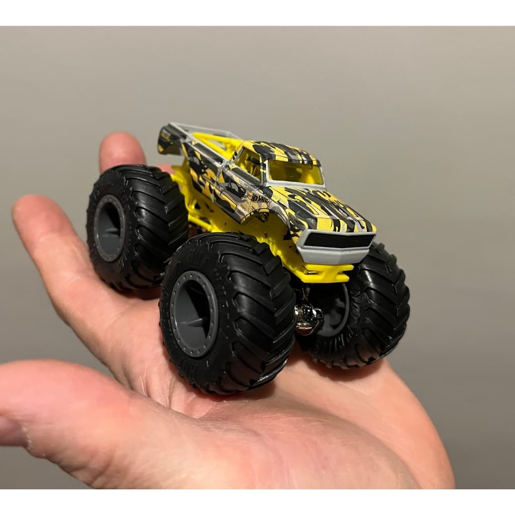 carro big foot monster truck 1969 Chevy pickup da Hot Wheels Chevrolet picape