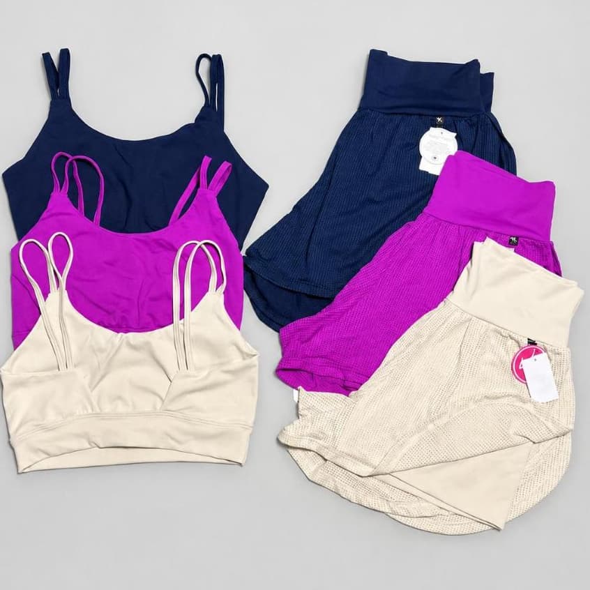 Conjunto Fitness Feminino Short Duplo e Top Dry Fit e Poliamida Treino Academia