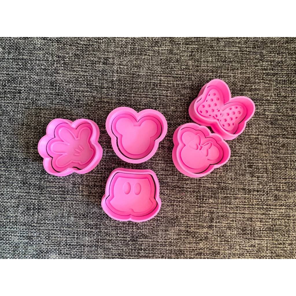 Kit Com 5 Cortadores Carimbo De Biscoito Rosa  Personagens 3D – Moldes para Confeitaria