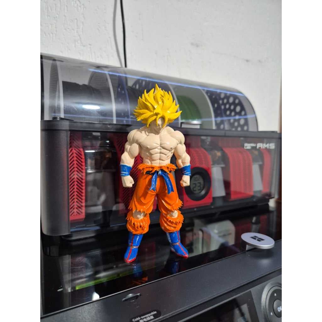 Goku Dragon Ball Z – 16,5cm | Impressão 3D | Pintado à Mão | Colecionável