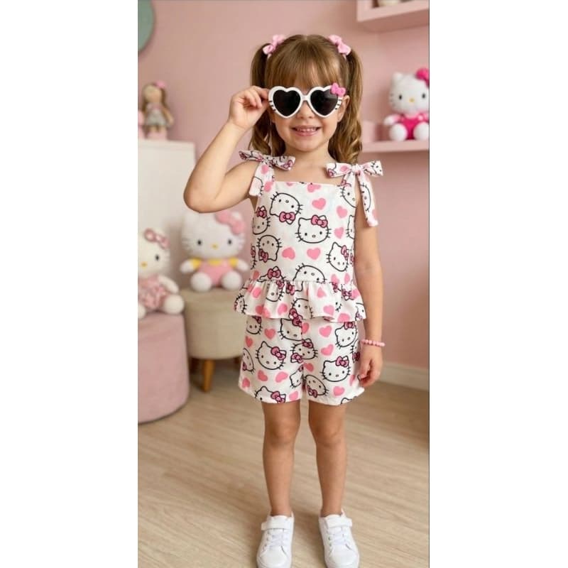 Conjunto Infantil Menina Verão Fresquinho Confortável Hello Kitty  Blusa e Short  - 2 AO 10