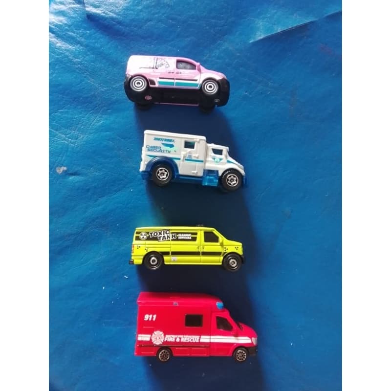 miniaturas de carrinhos Matchbox