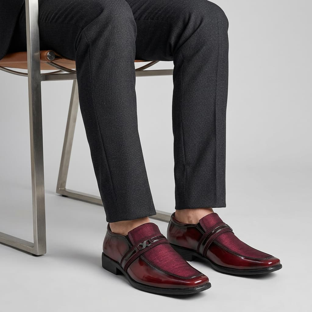 Sapato Social Masculino Oxford Verniz Bordô Bico Fino Confortável Para Festa