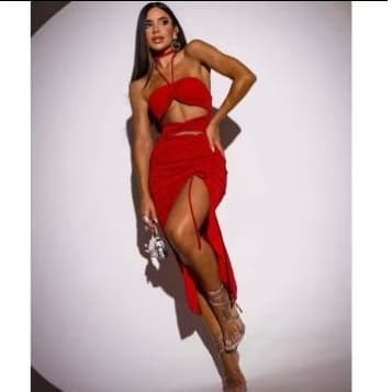 Vestido femenino midi com brilho  moda blogueira