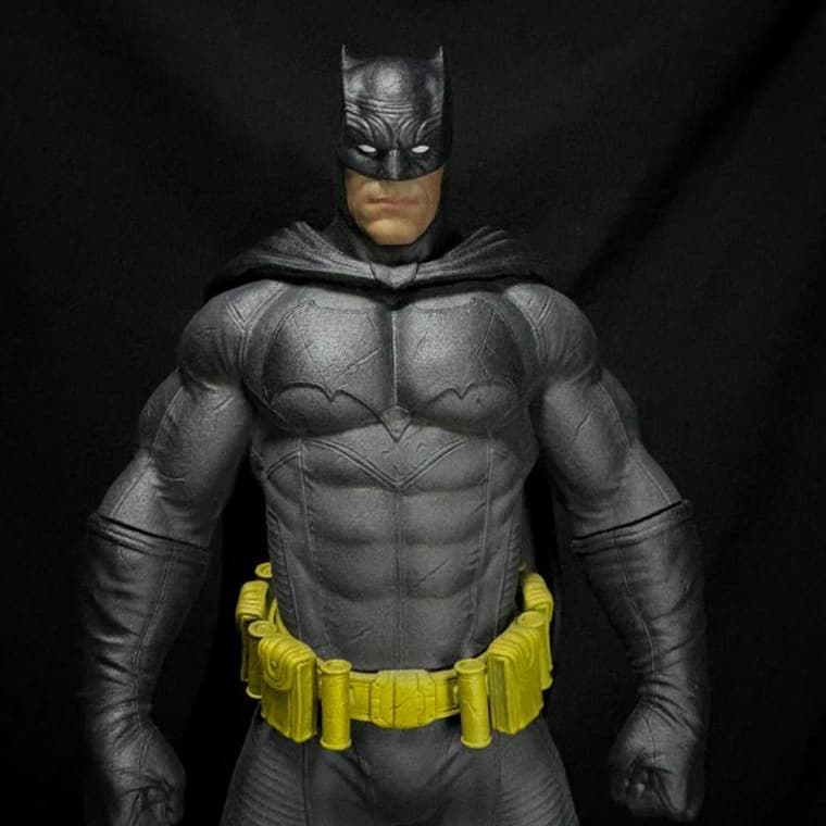 Estátua Batman – 30 cm - Resina Pintada à Mão