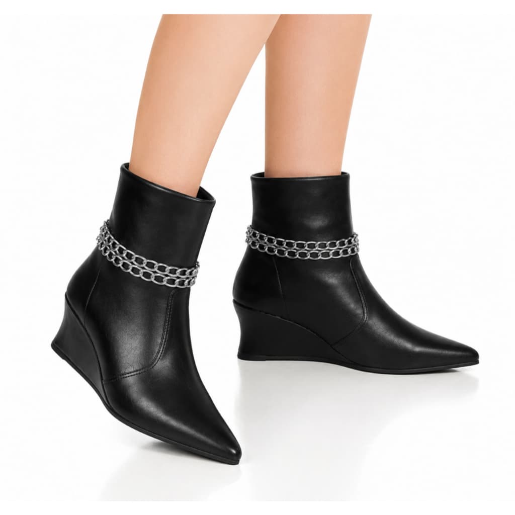 Bota Anabela Feminina Preta Cano Curto com Corrente Moderna Confortável