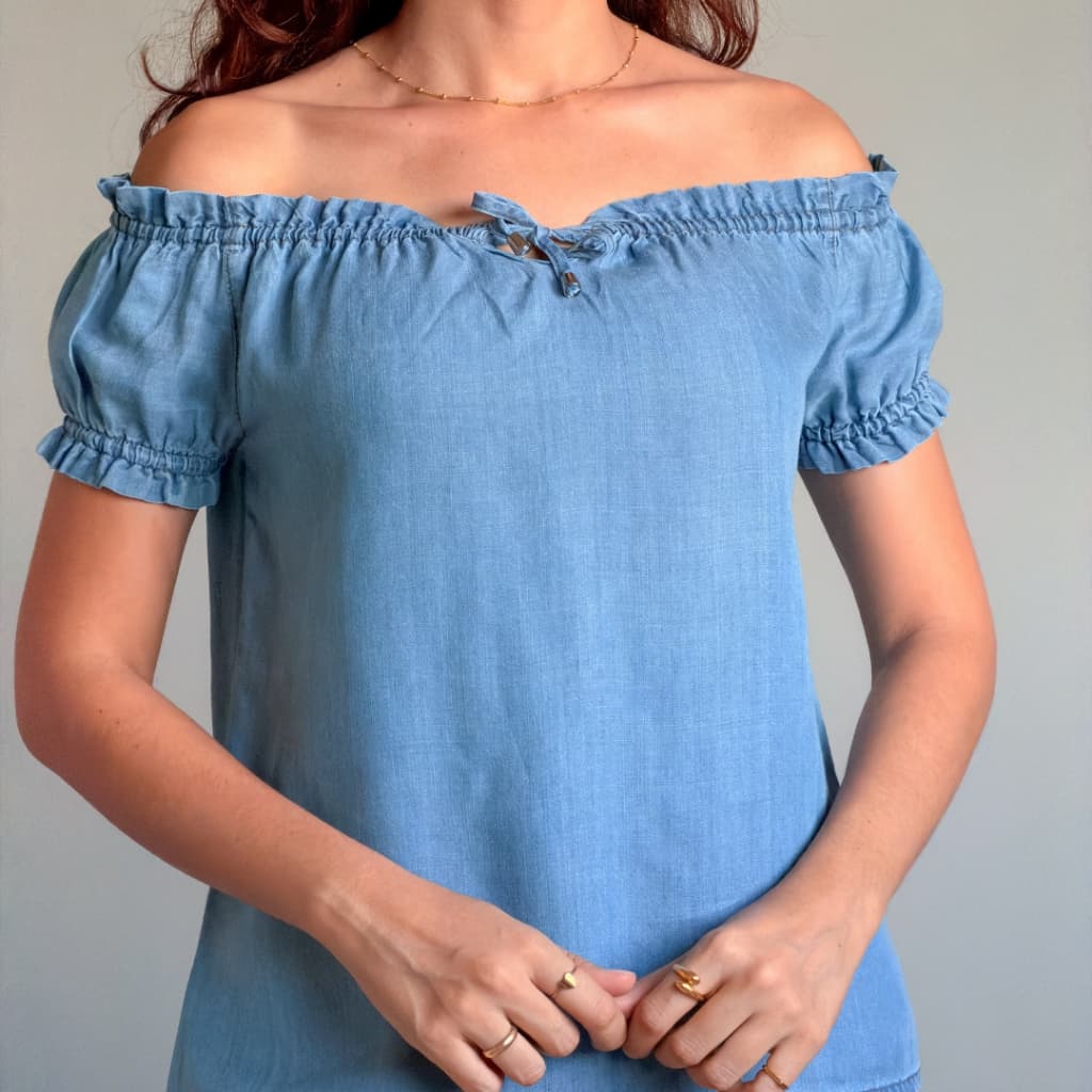 Blusa feminina jeans ombro a ombro ciganinha manga bufante com elástico