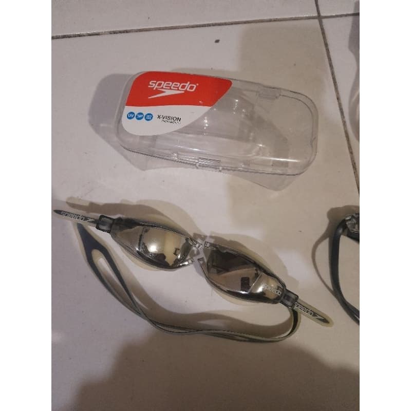 Par de Óculos de Natação Speedo Avalon 509086 e X VISION no Estado.