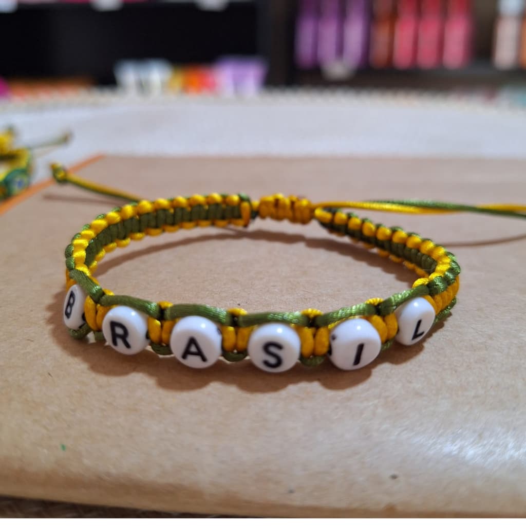 Pulseira Brasil em Macramê