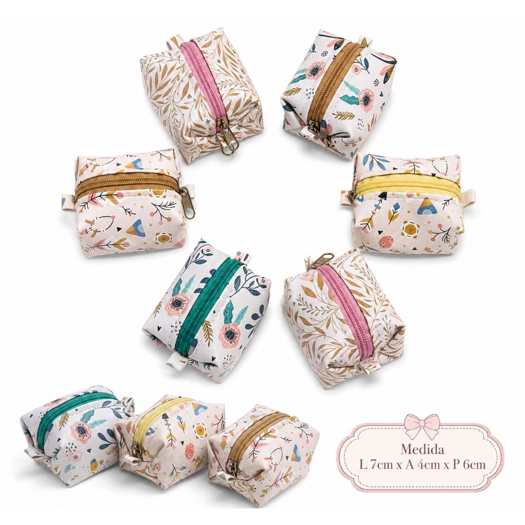 Porta Moedas/Fones - Chaveiro Floral Feminino - Mini Necessaire Compacta Artesanal - 7x6x4cm