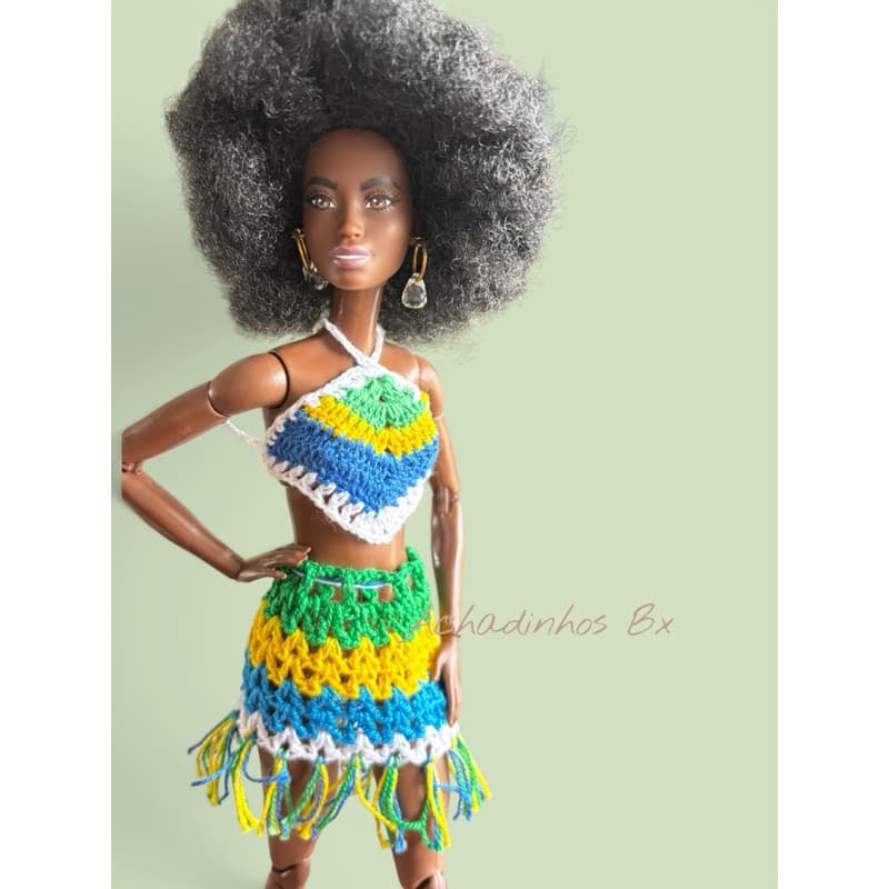 Look EM CROCHÊ BRASIL BONECA 30 CM – Blusinha +saia ROUPINHAS PARA BONECA  Feito à Mão