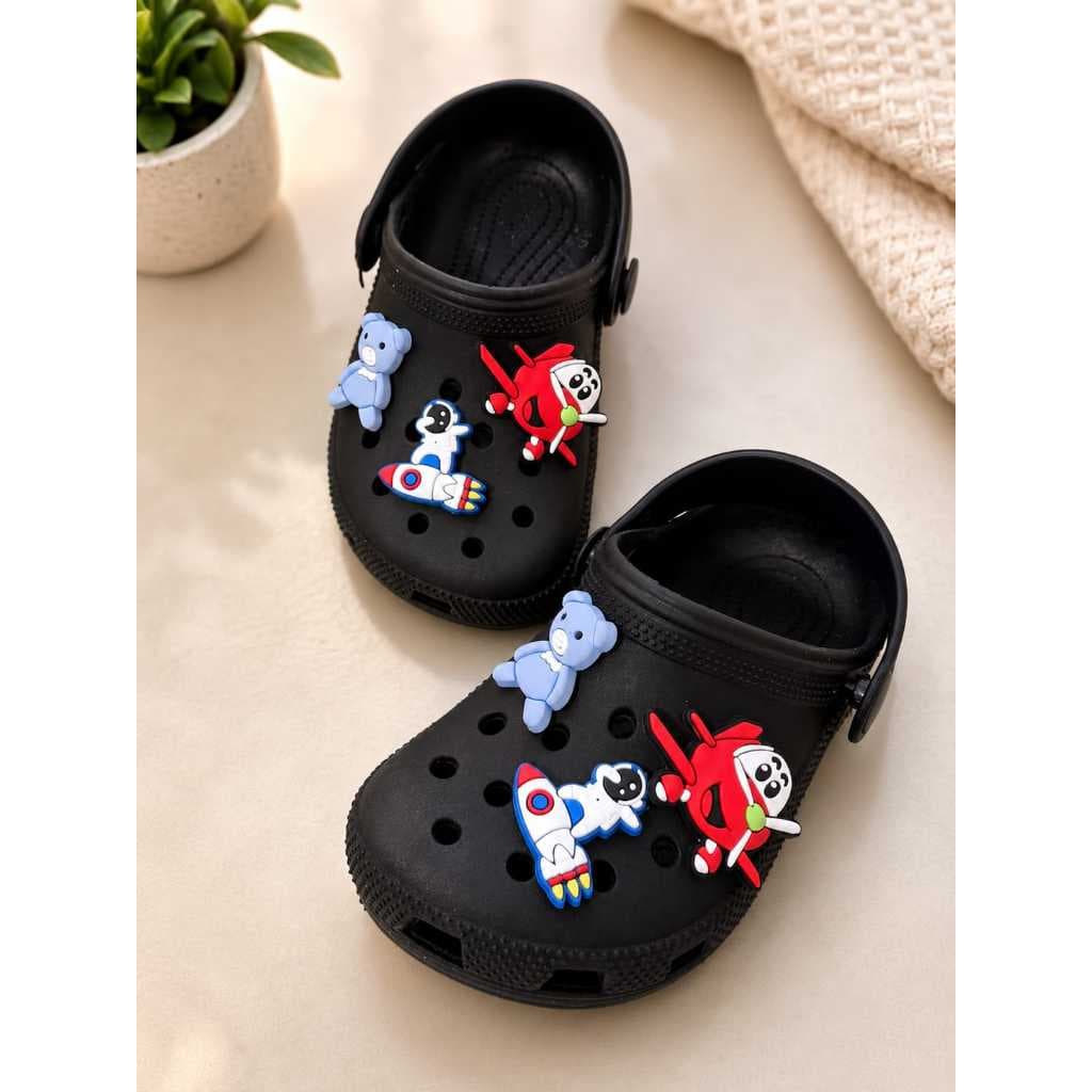 Babuche Infantil Menino Baby Papete com Pingentes Sortidos Sandalia do Bebê