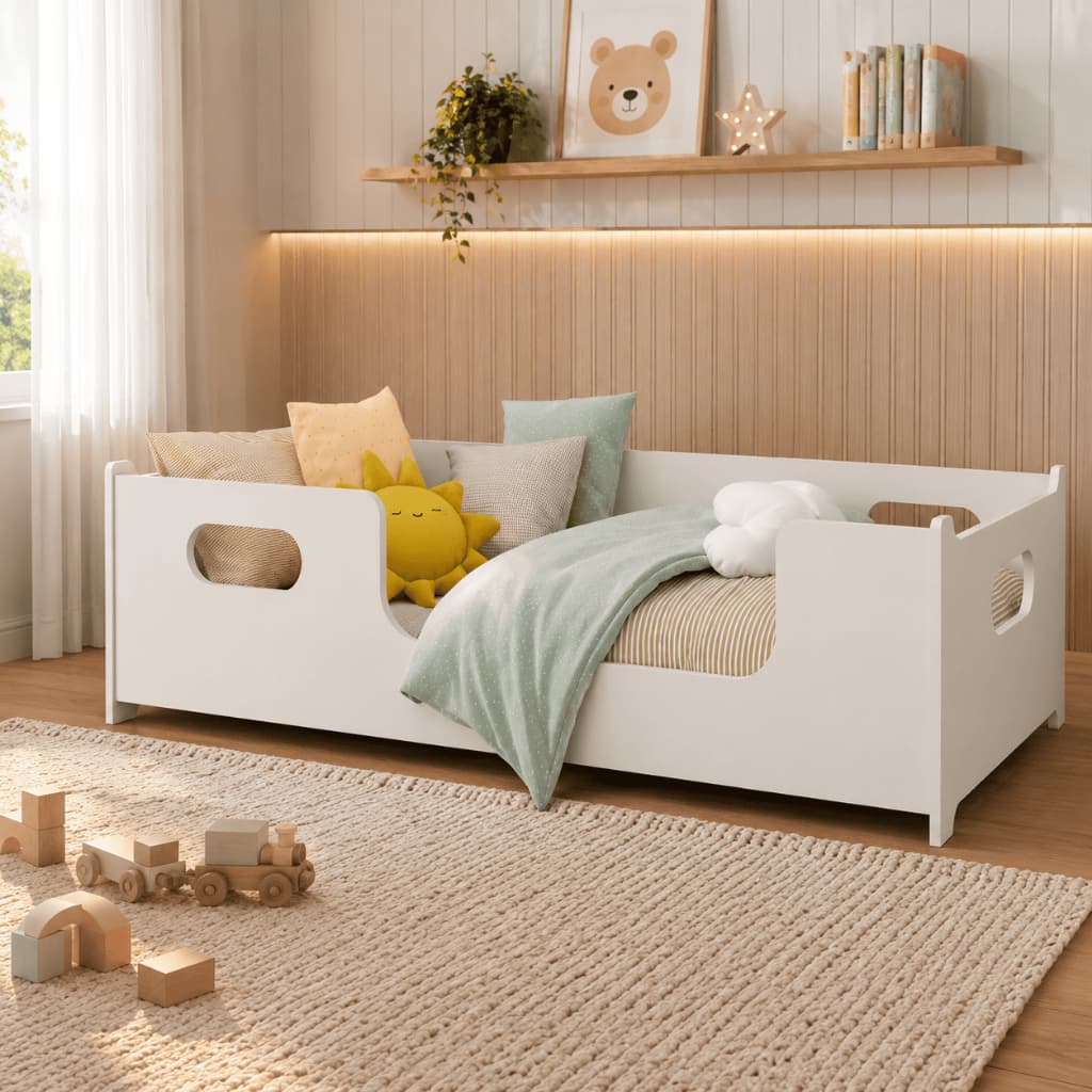 Cama Infantil Montessoriana Branca com Proteção Lateral Encanto Quarto Segura e Moderna
