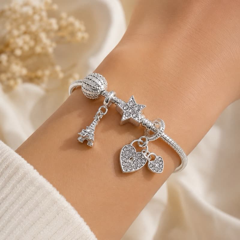 Kit 4 Berloques Banhados a Prata 925 | Coração Estrela Torre Eiffel para Pulseira