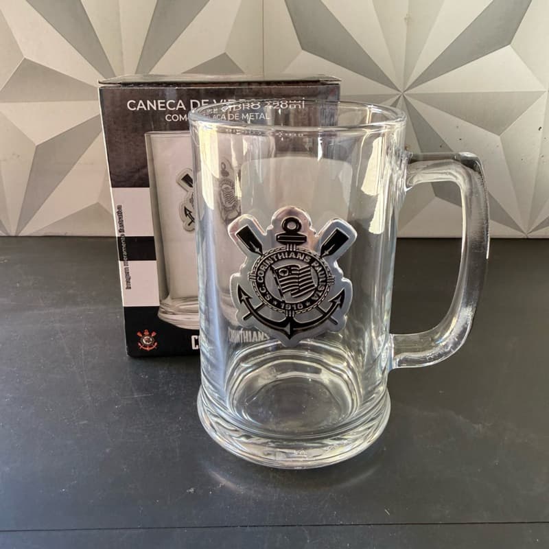 Caneca de vidro Corinthians com placa de metal time de futebol na caixa presente dia dos pais timao corintiano cerveja