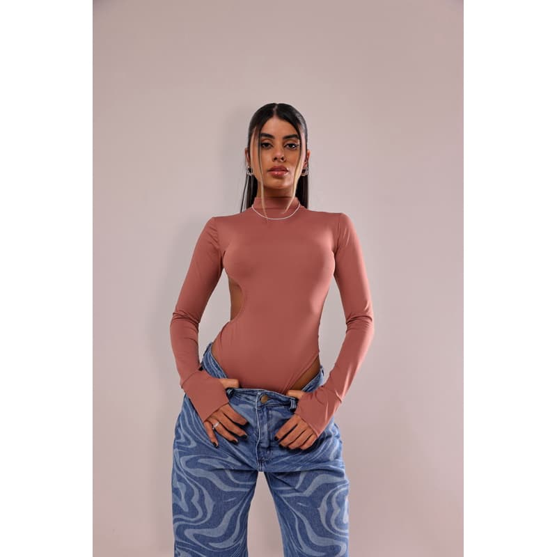 Body Manga Longa de Gola e Costas Abertas Recorte Vazado