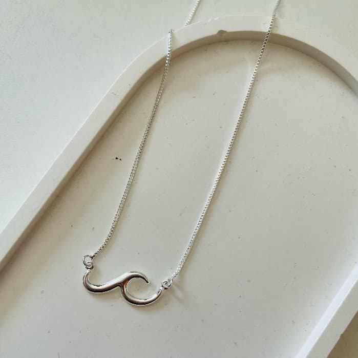 Colar Onda do Mar Feminino Banhado a Prata 925 Summer Praia Verão Delicado Minimalista