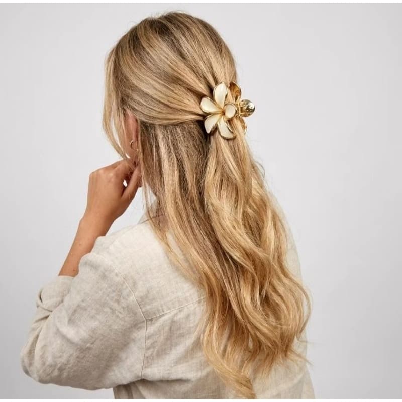 Kit 2 Presilha de Cabelo Flor Esmaltada com Bordas Dourada