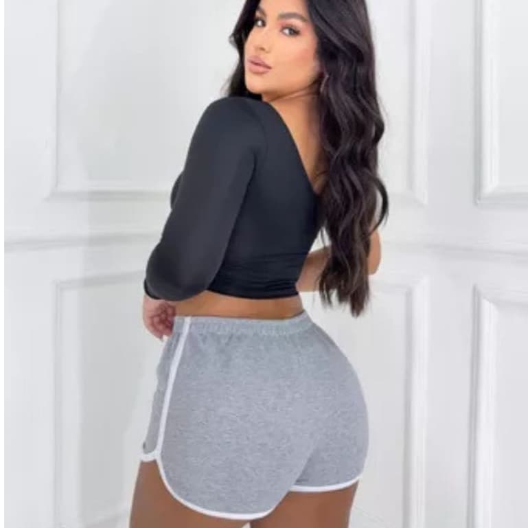 Shorts Moletinho Feminino Bermudinha em Tecido Moleton