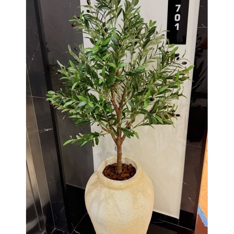 planta oliveira artificial 1.30mt o vaso não acompanha