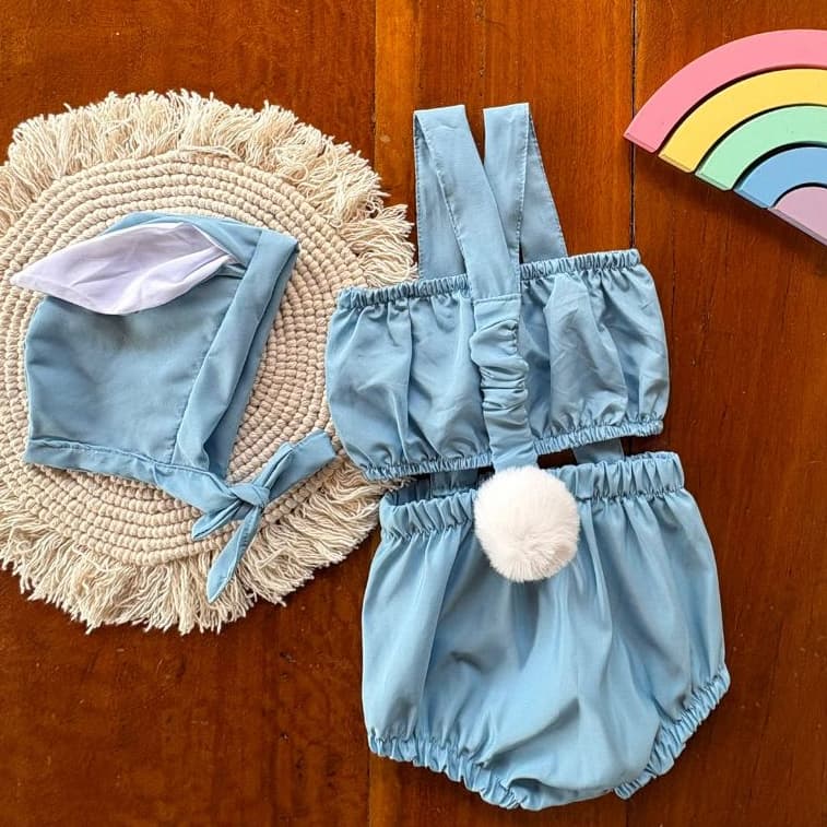 Conjunto Coelho: Macaquinho com Rabinho e Capuz de Orelhas - Tamanho Único (Veste 5 meses a 1 ano) | Páscoa | Fantasia
