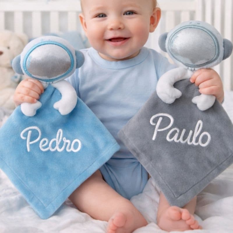 Naninha Personalizada Antialérgica Com Nome de Bebê Menino Tema Espacial Com Pelúcia Mantinha e Prendedor de Chupeta