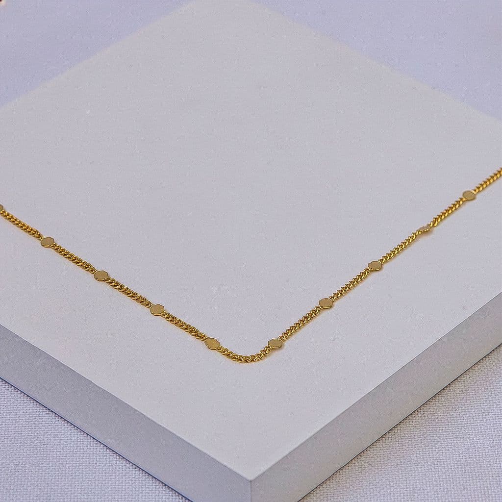 Colar Chapinhas Minimalista Folheado a Ouro Elos Finos
