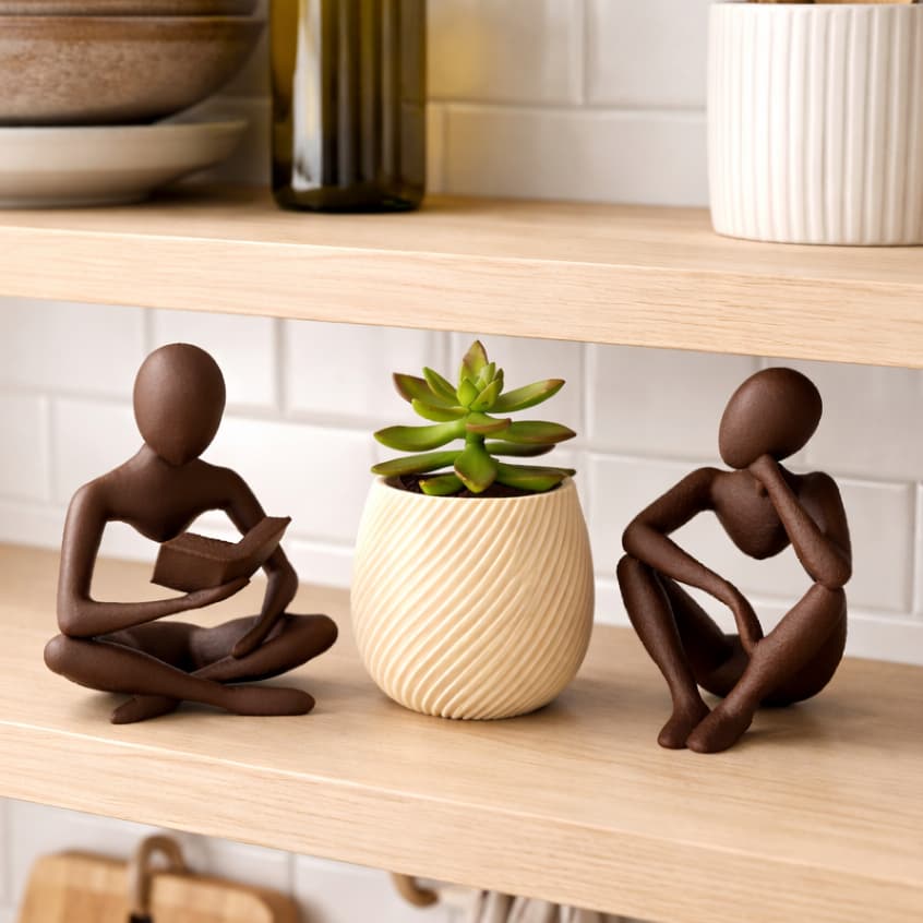 Kit Decoração Estátuas Livro + Pensador com Vaso Espiral – Elegância e Tranquilidade para Seu Ambiente