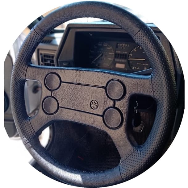 Capa de Volante Costurada 4 bolas Arco Preta
