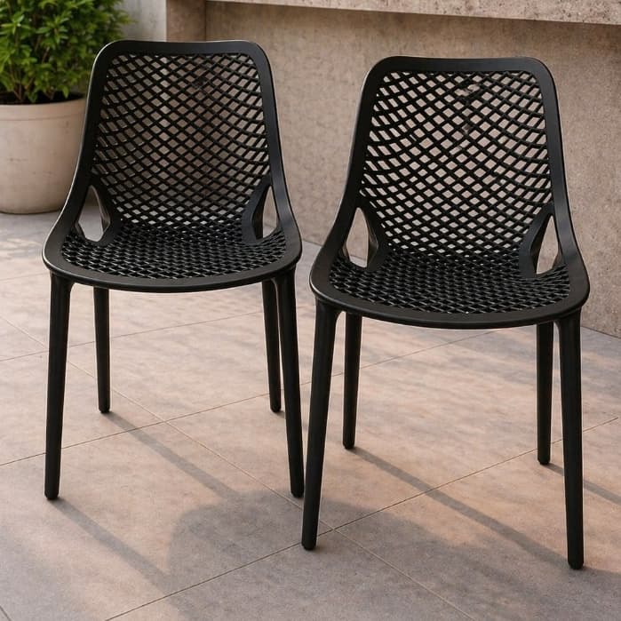 Conjunto 2  Cadeiras Suitis Liso Preto -Transforme Seu Jantar com o Design Clean da Suitlis