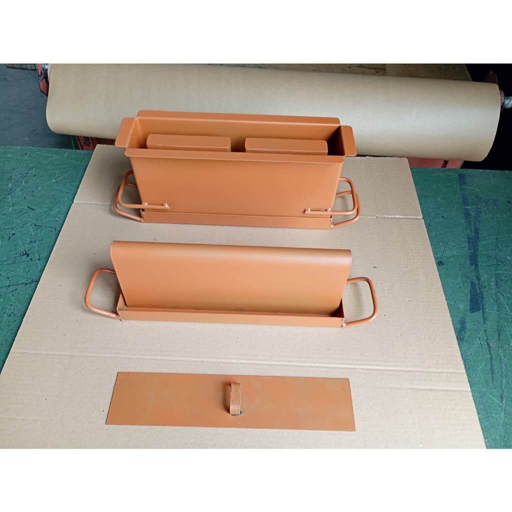 Kit Forma Manual para Bloco e Canaleta de 10 (09x19x39)cm chapa 1,5mm