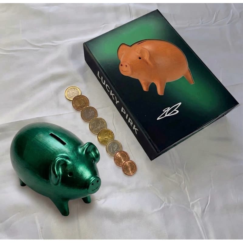 PORQUINHO | Edição Artesanal em Terracota Verde Esmeralda
