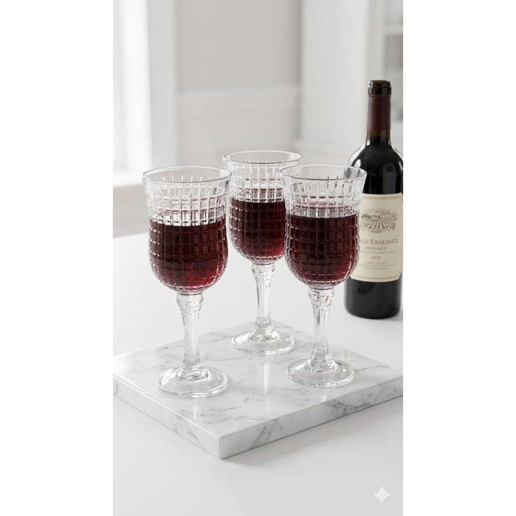 Taças de Vidro Transparente de 150 Ml, Embalagem com 03 Taças Charmosa Para Servir Vinho Tinto, Branco