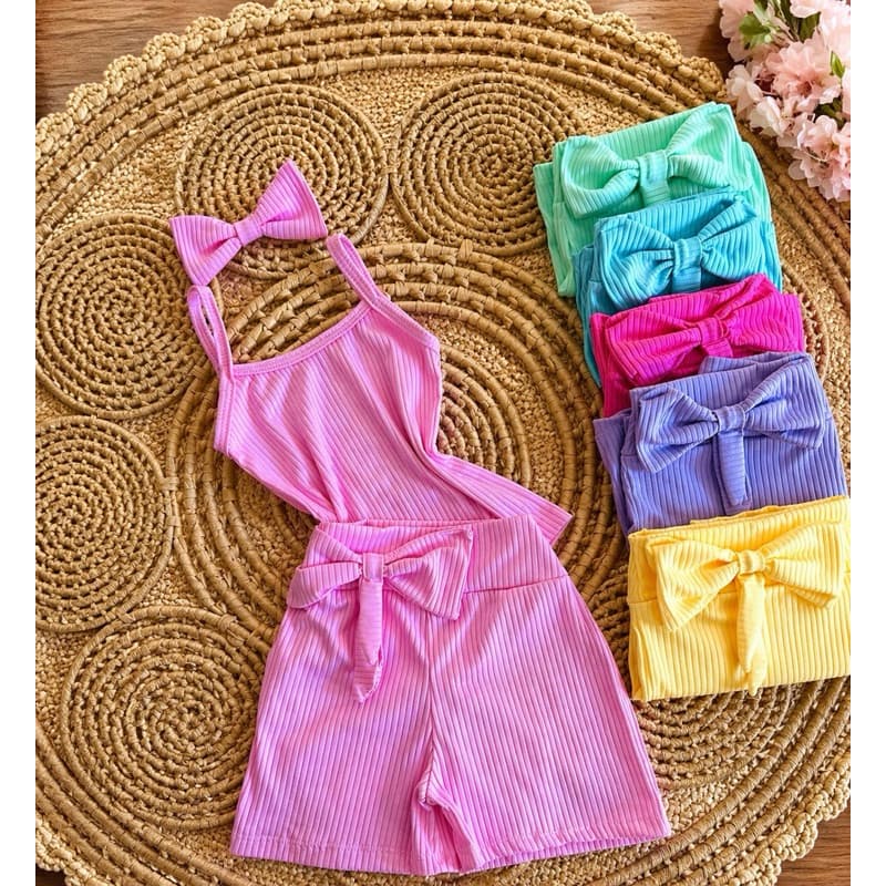 Blusa alcinha + short laço + laço de cabelo
