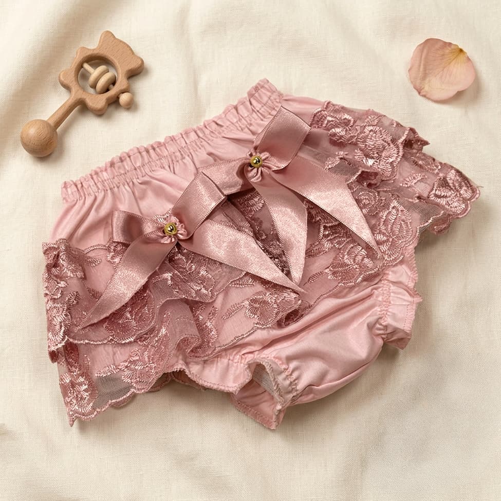 Calcinha Infantil Tapa Fralda Renda Luxo com Laços em Cetim