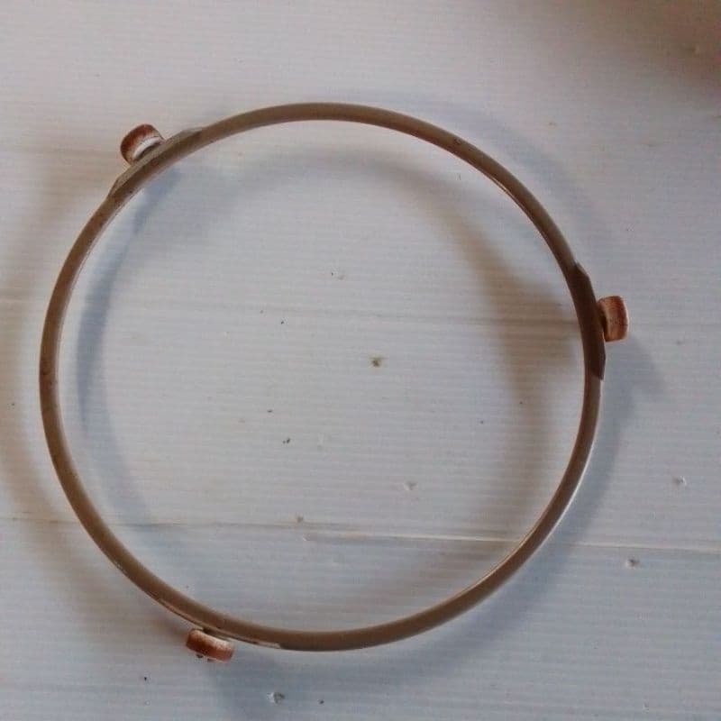 Aro rodízio do prato do microondas 18 cm usado