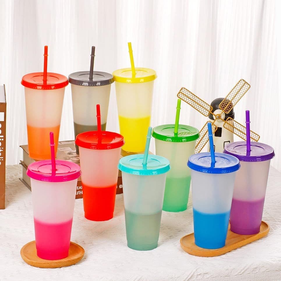 10 Copos com Tampa e Canudo - Magic Muda Cor, Reutilizável, Leve e Resistente
