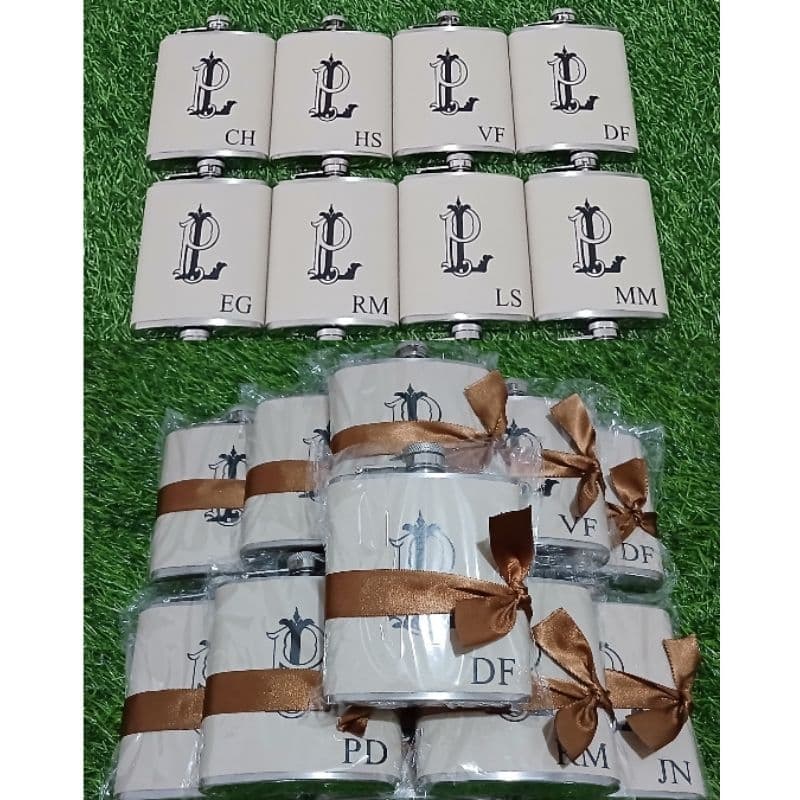 Lembrancinha casamento para padrinhos Porta Bebida de Bolso Personalizado | Cantil com Iniciais | Presente Masculino