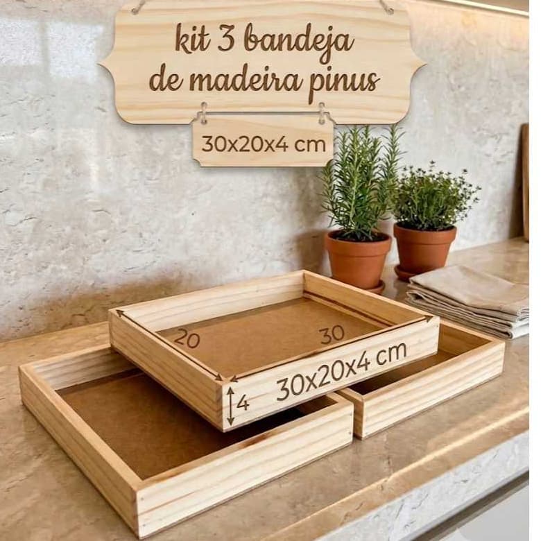 Kit com 3 Bandejas de Madeira Pinus, decoração e Artesanto , cafe da manhã