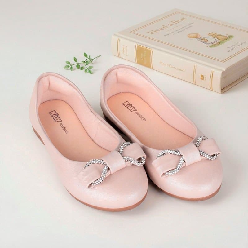 Sapatilha Infantil Menina Baby Kidy Soft Marfim Com Laço Delicada Antiderrapante Calce Fácil