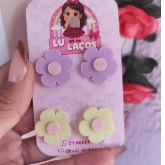 Brinco de florzinha brinco de menina de florzinha brinco divertidos 🩷