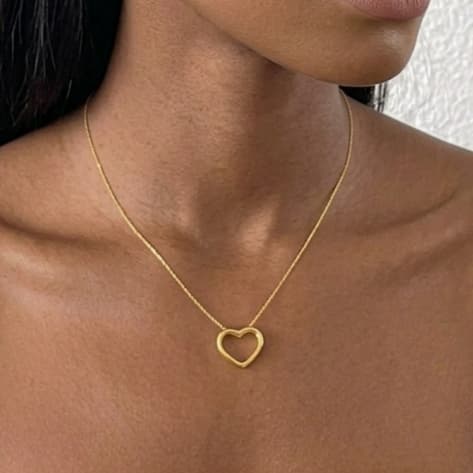 Colar Veneziana Coração Vazado – Banhado a Ouro 18K