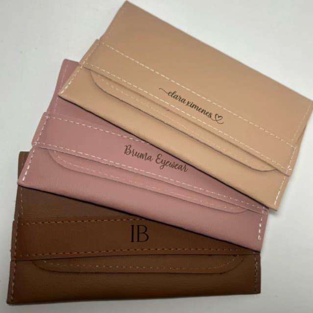 Porta-Óculos Personalizado com Nome ou Frase | Presente Criativo | Necessaire para viagem