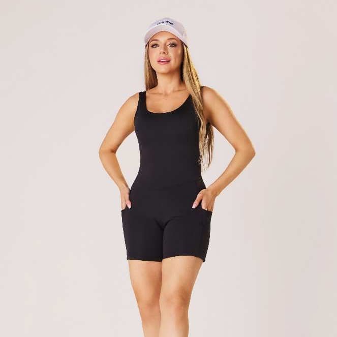Macaquinho Fitness Academia Feminino com Bolsos Lateral Poliamida Treino Corrida Yoga