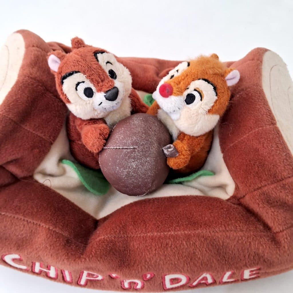 Pelúcia Tico e Teco para caixa de lenços da Disney Store Parks