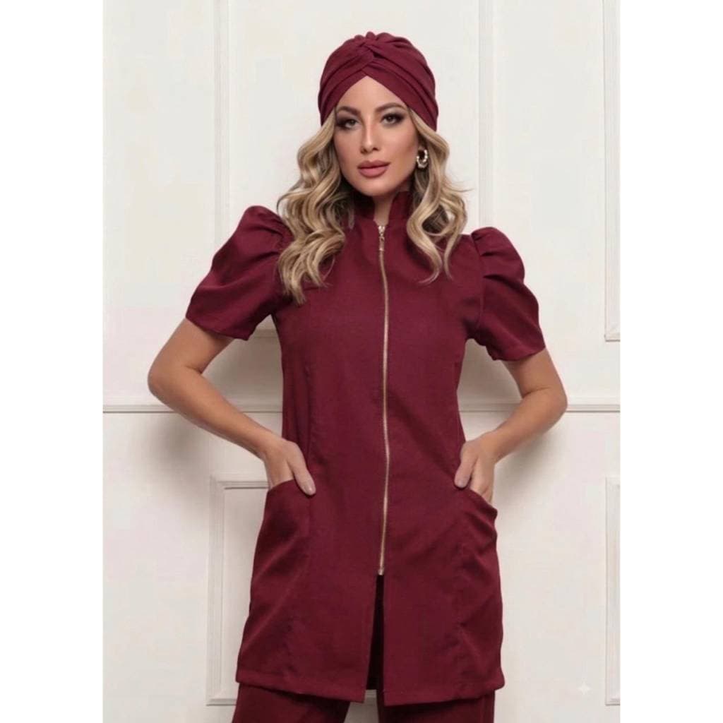 Jaleco Feminino Manga Curta Bufante  Zíper Mara Bordo+ Turbante Gardenia Jalecos