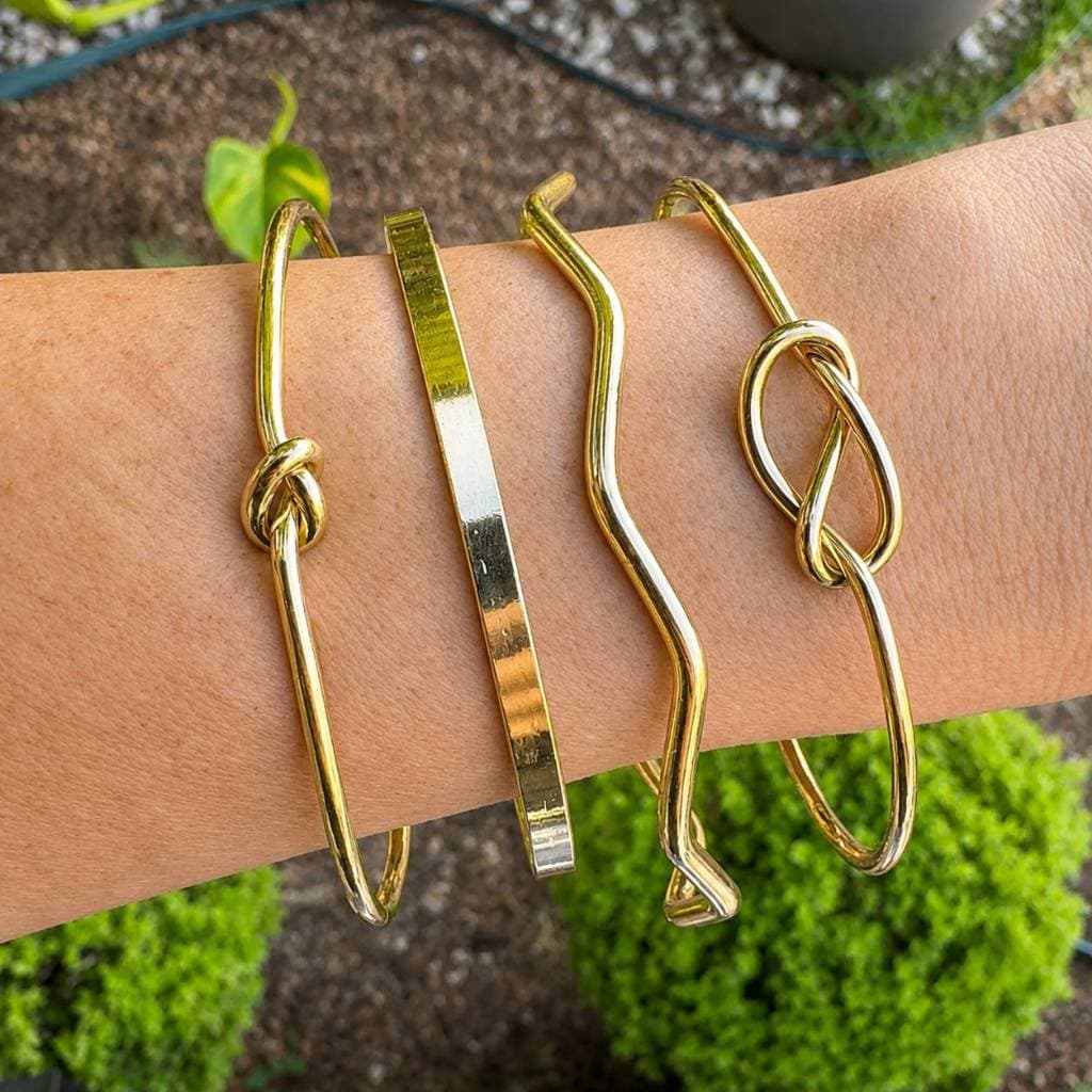 Kit 4 Braceletes Pulseiras Bracelete Femininas Bijuterias Dourada ou Prata Estilosa e Elegante