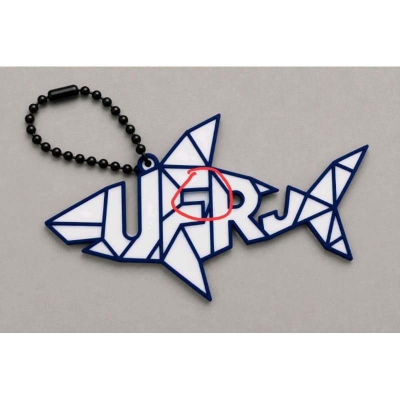 Chaveiro personalizado tubarão UFRJ