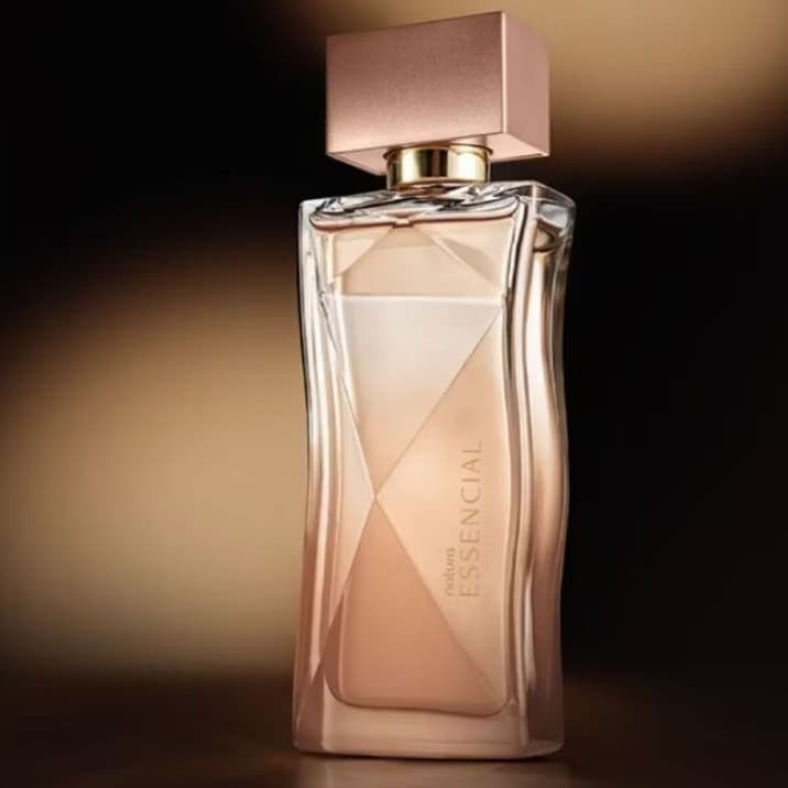 Perfume essencial feminino tradicional